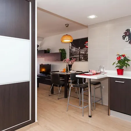 Urban By Vacanzy Collection Apartment *