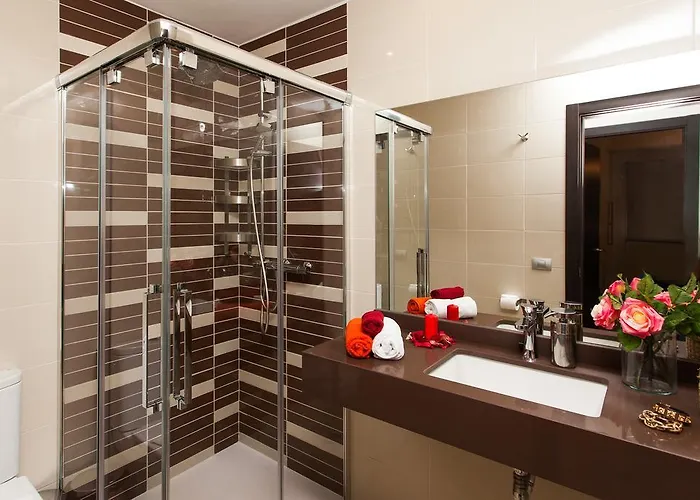 Urban By Vacanzy Collection *